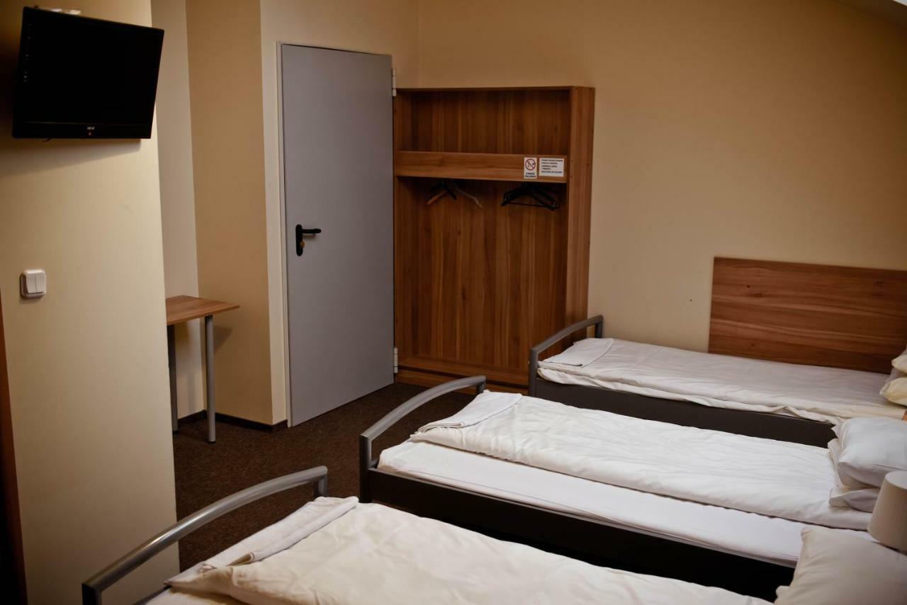 Kolumny 217- Tanie Noclegi Pracownicze, Parking Bezplatny Łódź Buitenkant foto
