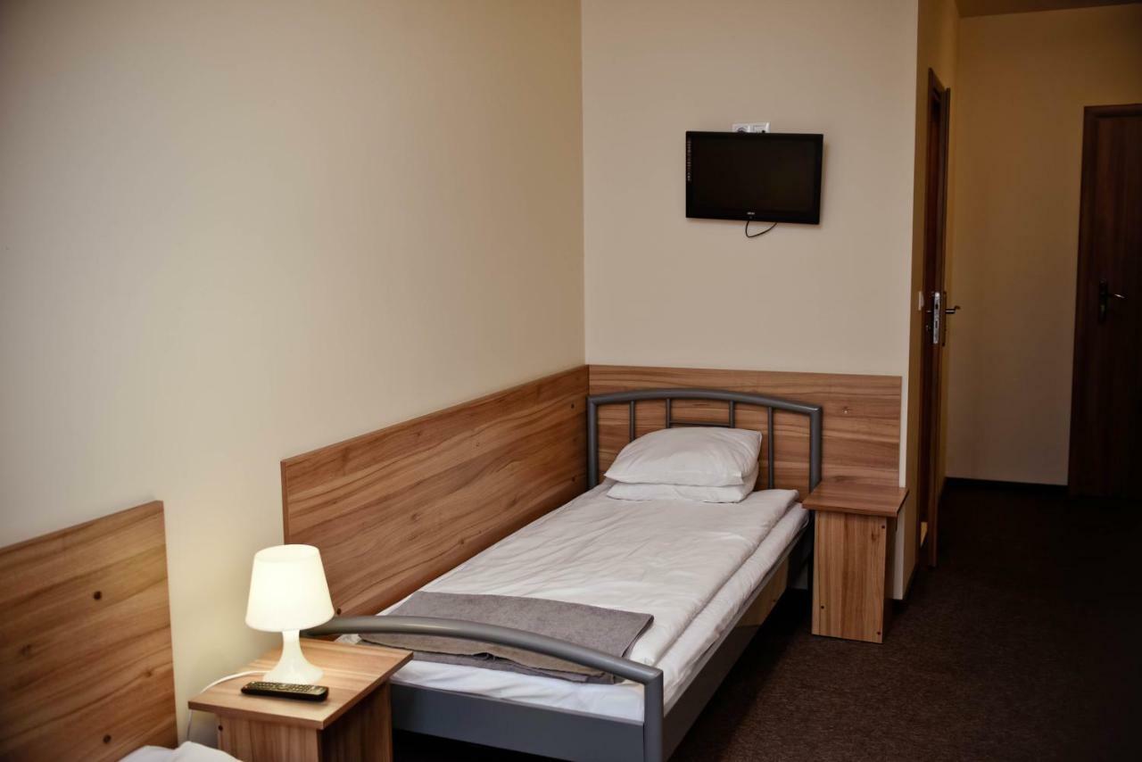 Kolumny 217- Tanie Noclegi Pracownicze, Parking Bezplatny Łódź Buitenkant foto