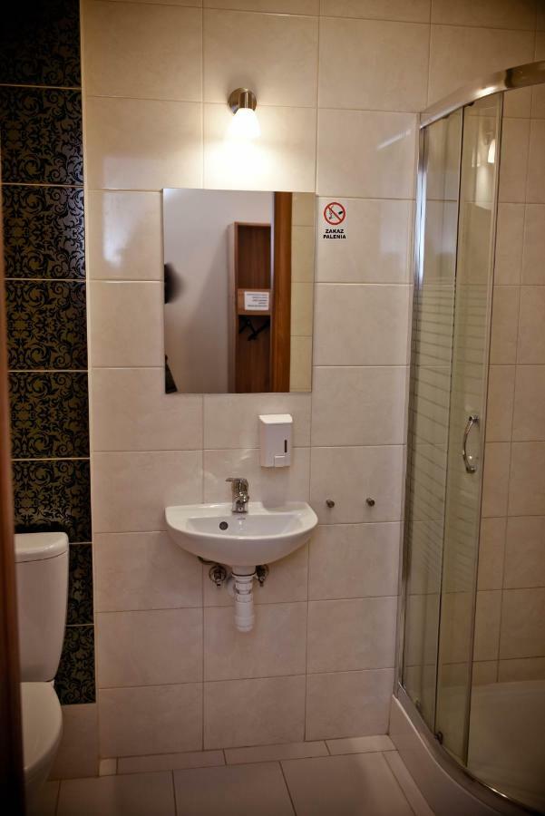 Kolumny 217- Tanie Noclegi Pracownicze, Parking Bezplatny Łódź Buitenkant foto